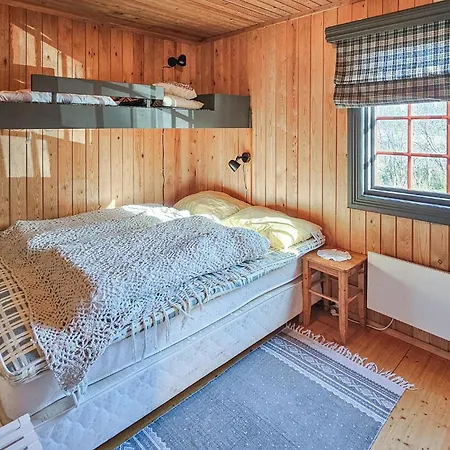 In With Sauna *