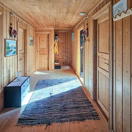 In With Sauna